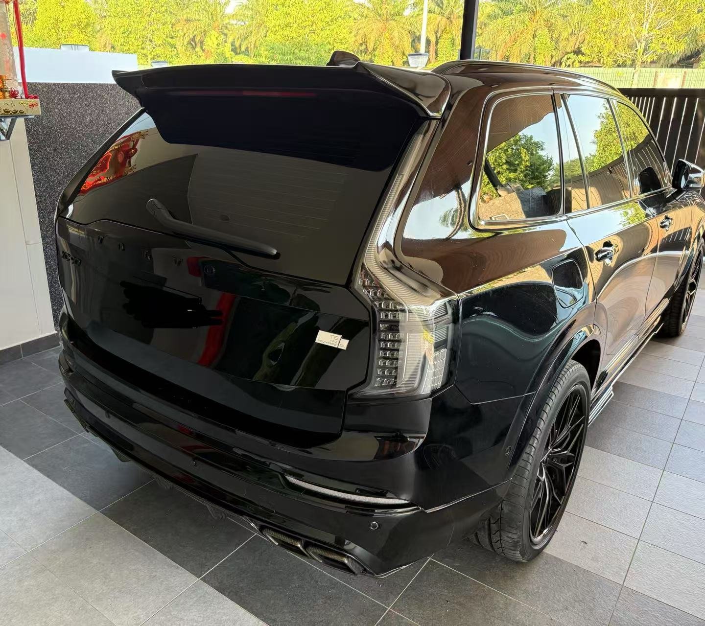 Volvo XC90 Transparent Venom – inspired Tail Lights: Boost Safety with High Visibility & Elevate Style